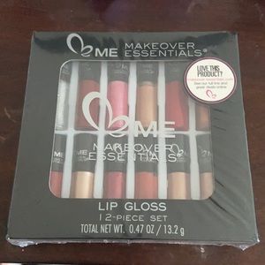 Makeover Essentials 12 piece lipgloss set